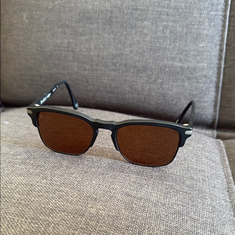RAEN Black Sunglasses - Picture 2 of 7